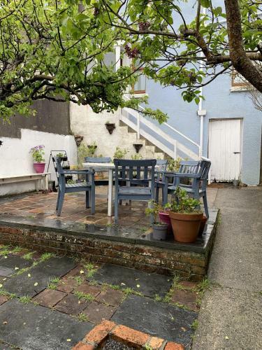 Wonderful Home And Parking
