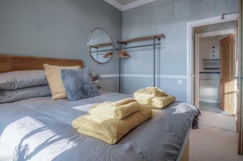 Judith's View - 3 Bedroom Apartment - Tenby