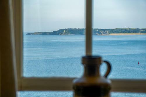 Judith's View - 3 Bedroom Apartment - Tenby