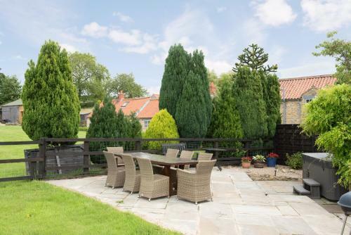 Lodge Sands Farm Cottages
