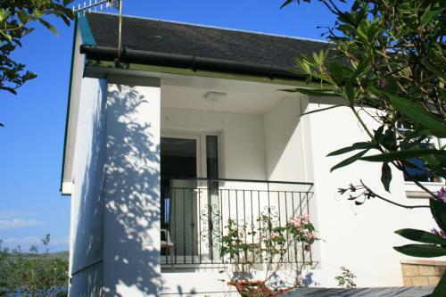 Villa Palm Court