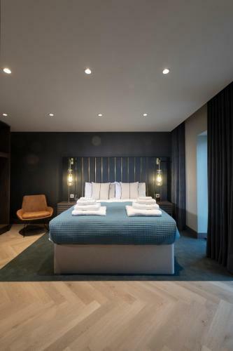The Heyford Hotel