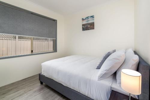 Fully Equipped Stay, Minutes From Nature