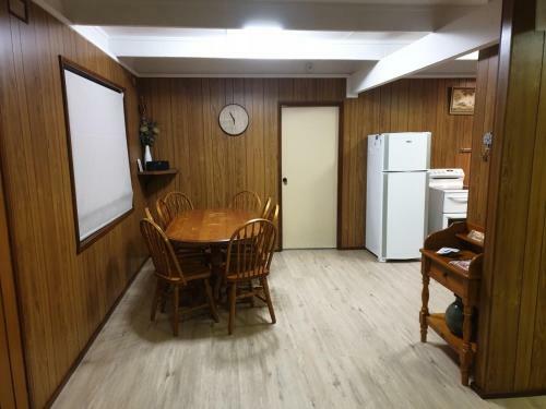 Huntinaddi Lodge