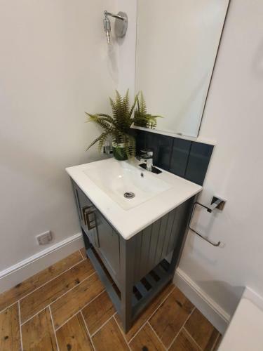 Apartamento The Aviator - Stunning 1 Bed With Large Balcony