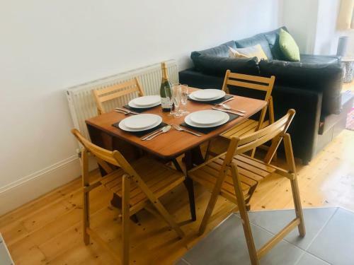 Pj's Central Ventnor Holiday Apartment