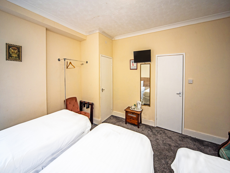 The Sherwood Palm Hotel