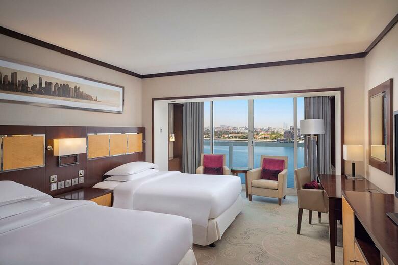 Sheraton Dubai Creek Hotel And Towers