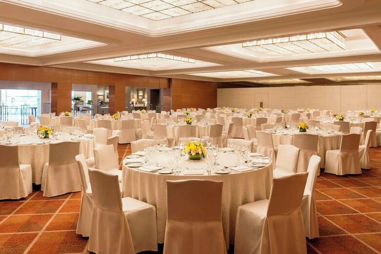 Sheraton Dubai Creek Hotel And Towers