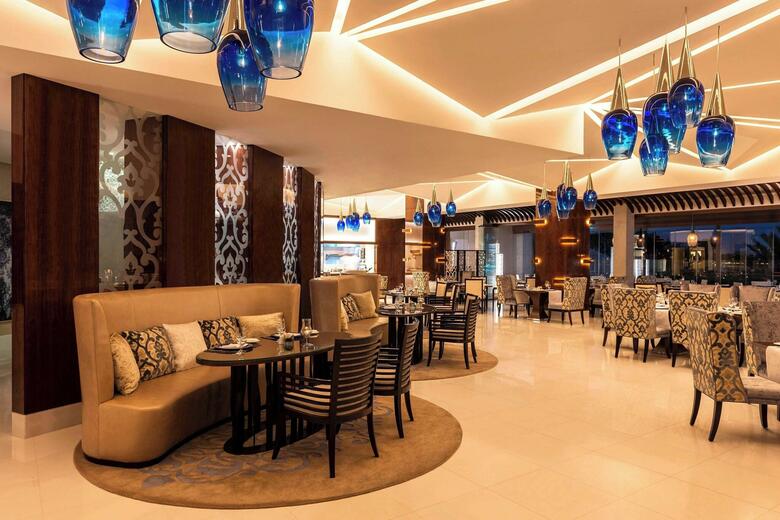 Sheraton Dubai Creek Hotel And Towers