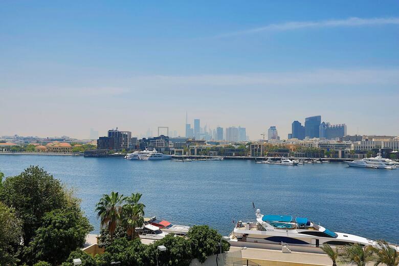 Sheraton Dubai Creek Hotel And Towers
