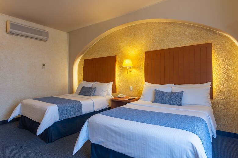 Hotel Flamingo Inn