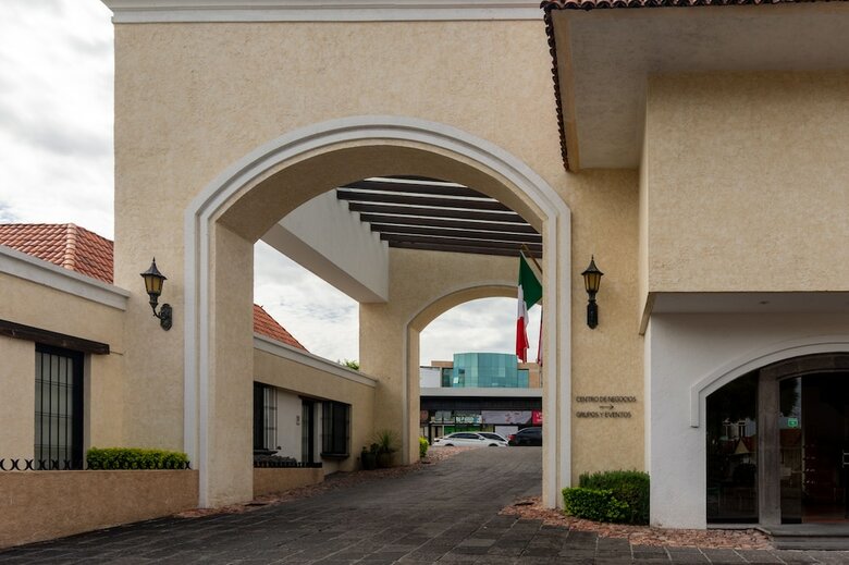 Hotel Flamingo Inn