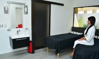 Hotel La Mansion Inn (.)