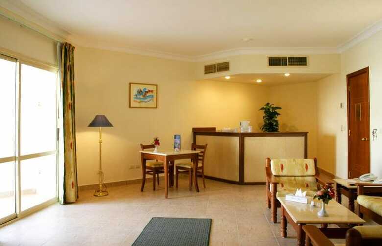 Hotel Falcon Hills