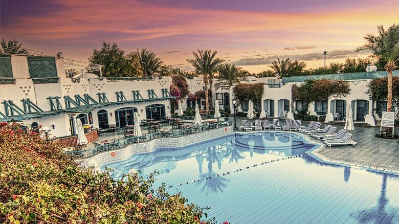 Hotel Falcon Hills