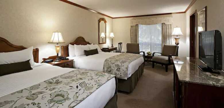 Hotel Charlton's Cedar Court