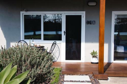 Apartamentos The Wheelhouse - 2br Waterfront Apt In Town