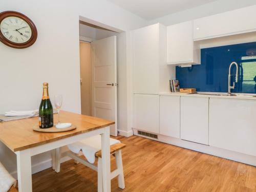 Apartment 7 Oystercatcher Court