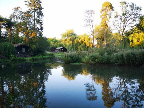 Kingfisher Lodge-huntersmoon -warminster-longleat-bath