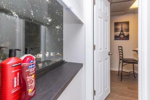 Apartamento Modern Studio Apt Units With King Bed - Near Downtown Ottawa!