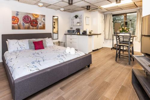 Apartamento Modern Studio Apt Units With King Bed - Near Downtown Ottawa!