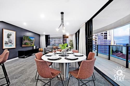 Oracle Resort Broadbeach - 2 Bedroom Ocean View Apartment