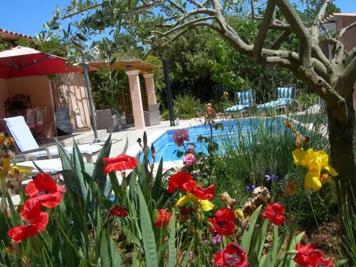 Hostal B&B Villa Les Tamaris