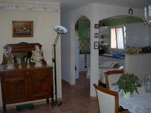 Hostal B&B Villa Les Tamaris