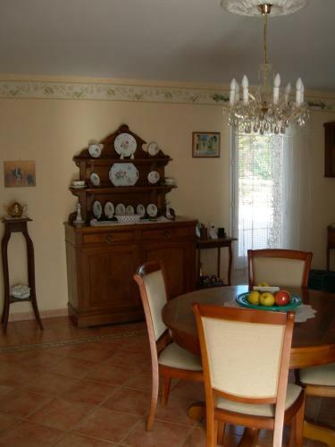 Hostal B&B Villa Les Tamaris