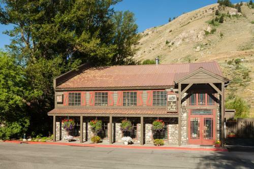 Hotel Inn On The Creek