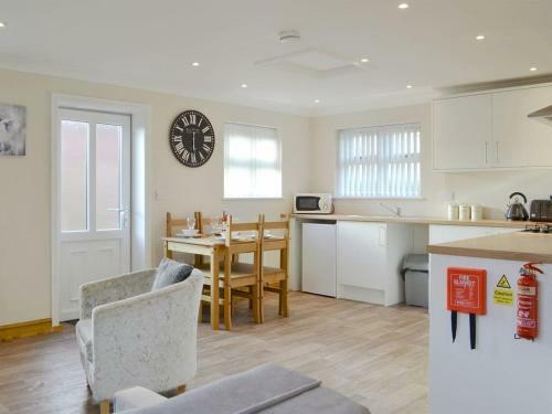 California Cottage - Uk30411