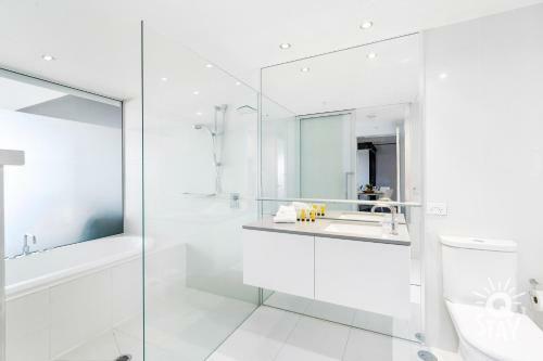 Apartamento Circle On Cavill 1 Bedroom Spa & Study, Hinterland View - Qstay