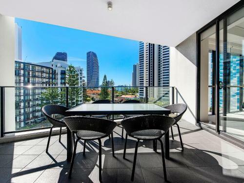 Stunning 2 Bed Ocean Facing Apartment In Sierra Grand