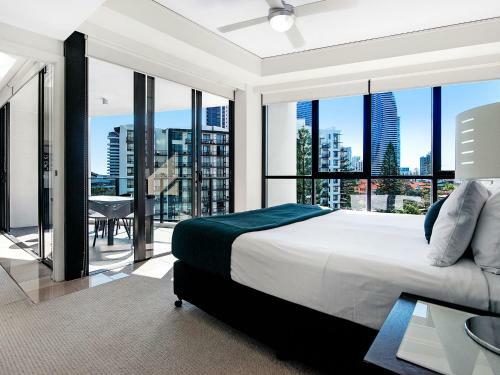 Stunning 2 Bed Ocean Facing Apartment In Sierra Grand