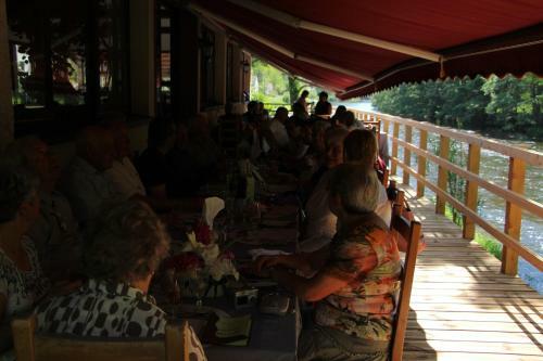 Hotel Restaurant Les Gorges De Chouvigny