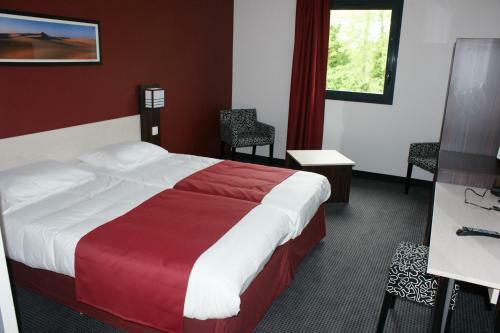 Hotel Balladins La Fert� Bernard Cherr�