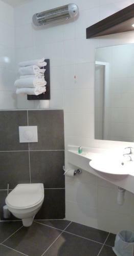 Hotel Balladins La Fert� Bernard Cherr�