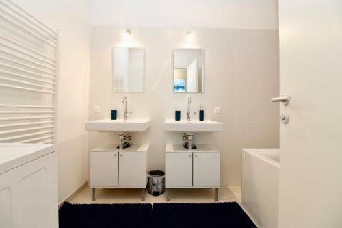 Modern Apartment With Terracce Top 3