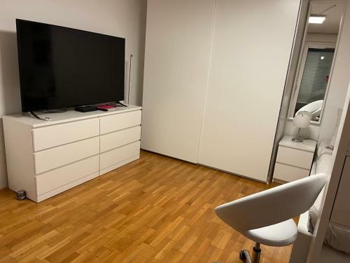 Moderner Stadtbungalow Mit 2 Terrassen Und Privatem Garten