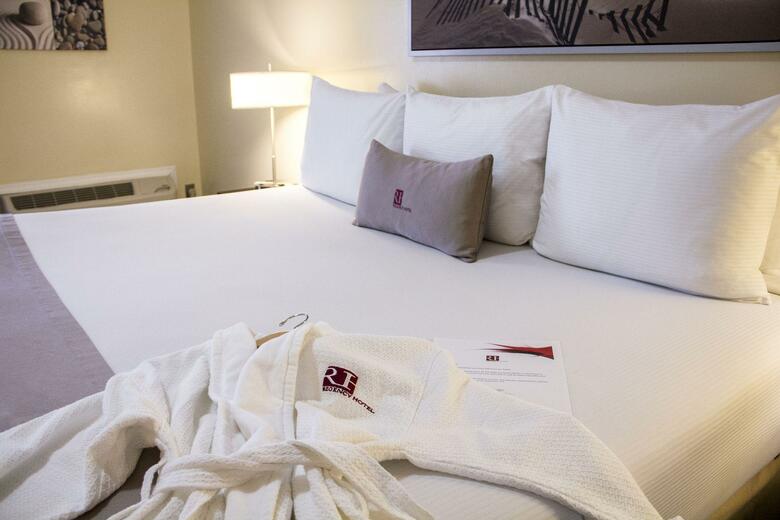 Regency Hotel Miami