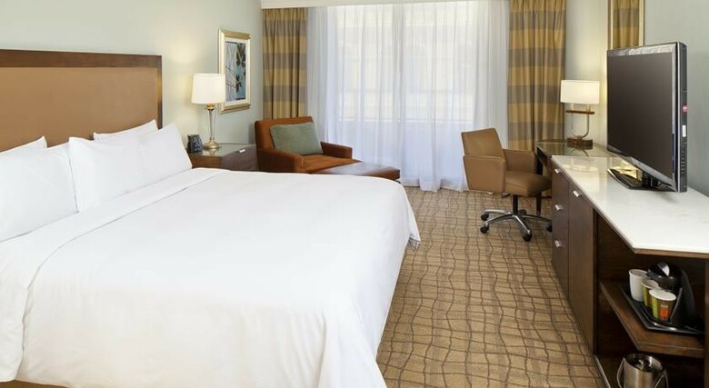 Hampton Inn & Suites By Hilton Miami Brickell Hotel