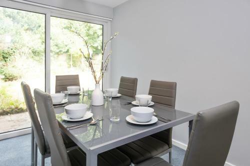 The Spinney - Perfect For Contractors, Large Groups & Families