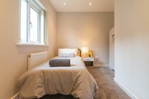 Beautiful 6 Bedroom Holiday Home, Manchester
