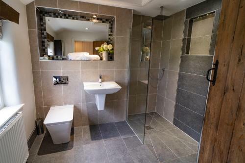 Large Welsh Cottage - Jubilee House
