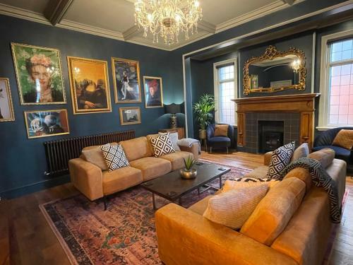 Selworthy - Luxury 3 Bedroom Apartment