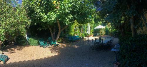 Bed & Breakfast Maison D'h�tes Mas De Barbut