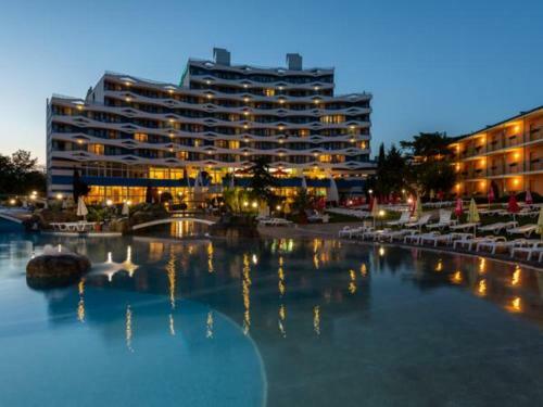Apartment In Trakia Plaza Complex