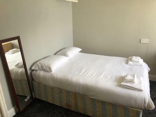 Hostal 3 Bed Becketts Headingley