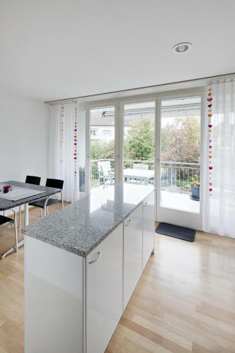 Ekatarina Apartments Zh Meilen 1